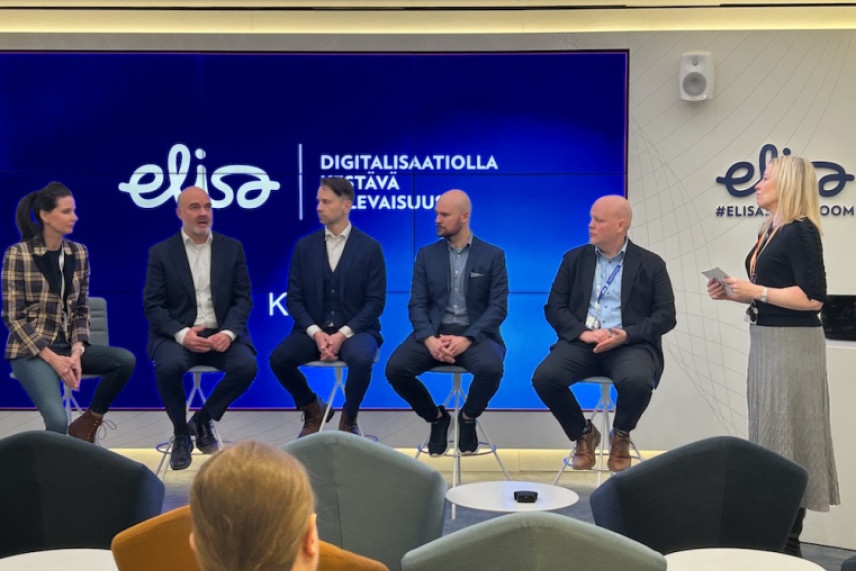 Elisa küberturvalisuse vestluspaneel