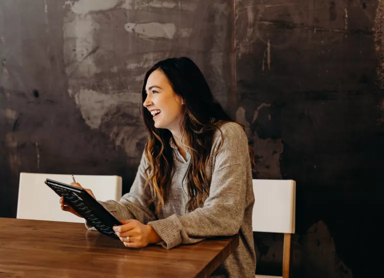 Eesti nutirakendus pakub noortele lugemiseks ligi tuhat kooli- ja lastekirjanduseteost