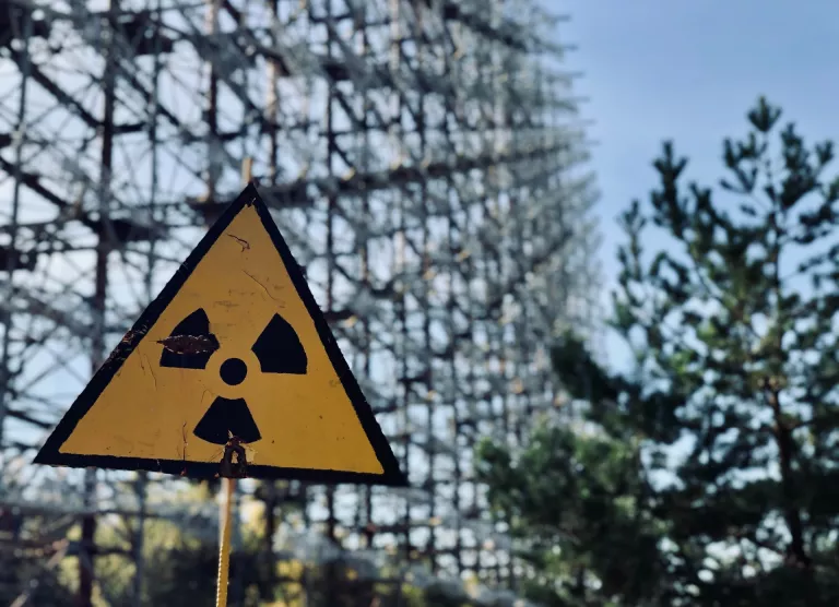 Aprill tõi teletoppi tragöödiast kõnelevad erisaated ja naerutavad komöödiad