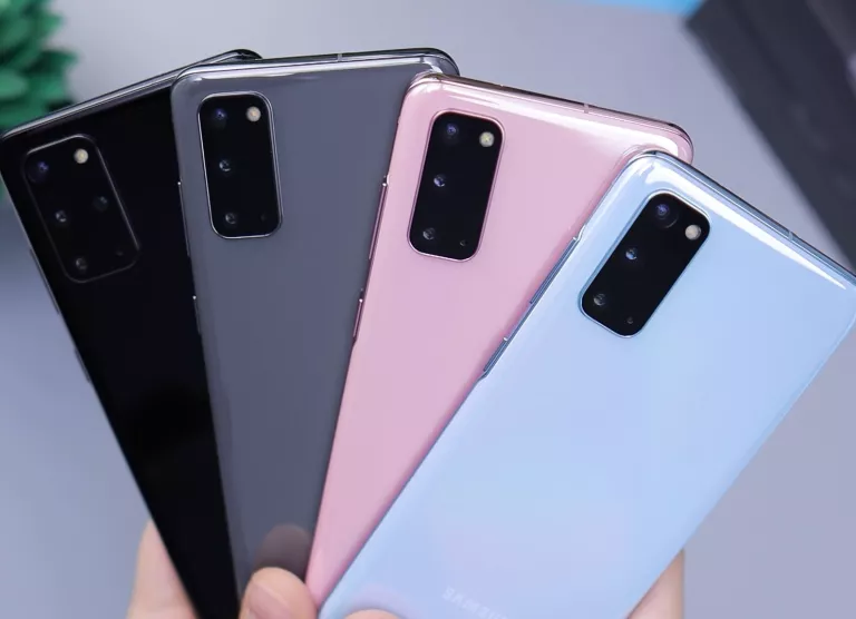 Midagi igaks kooliastmeks: mis telefon valida esimesse klassi minejale, mis aga tudengile?