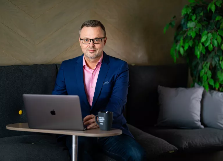 Netflix langeb, aga voogedastuse võidujooks kiireneb