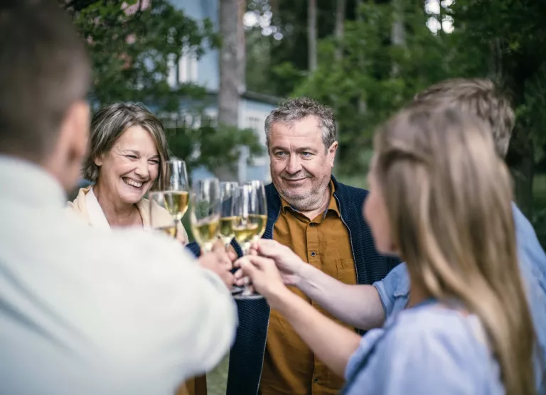 Elisa originaalsarjad „Süü“ ja „Reetur“ teenisid kaheksa EFTA nominatsiooni