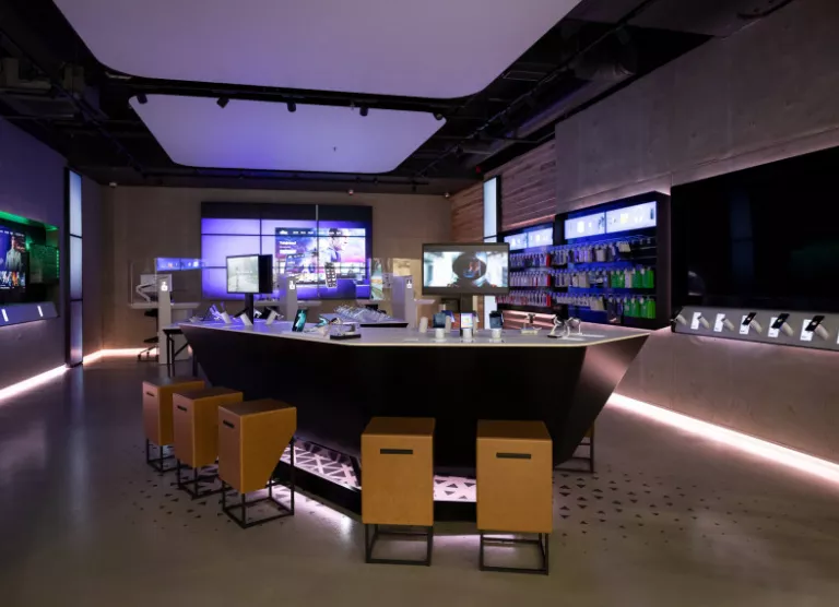 Elisa tõusis mobiilsides turuliidriks ja avas esimesena klientidele 5G võrgu 