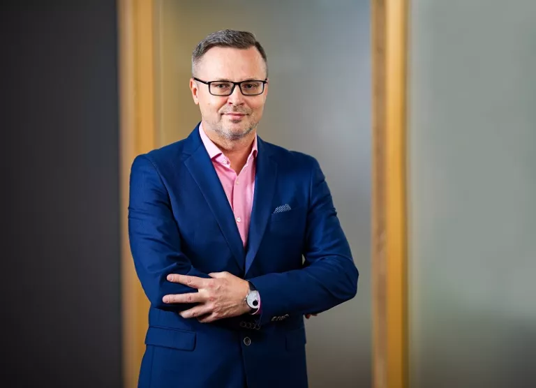 Andrus Hiiepuu: helendavad ekraanid toetavad lõimumist juhul, kui nad on eestikeelsed