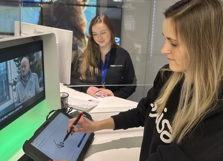 Digitaliseerimine toob Elisa klientidele paberivabad esindused 