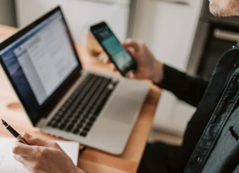 arvuti ja nutitelefon