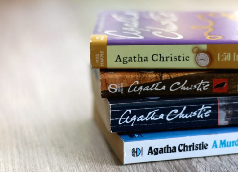 100 aastat Agatha Christiet: kõhedust tekitavad lühijutud pimedateks sügisõhtuteks