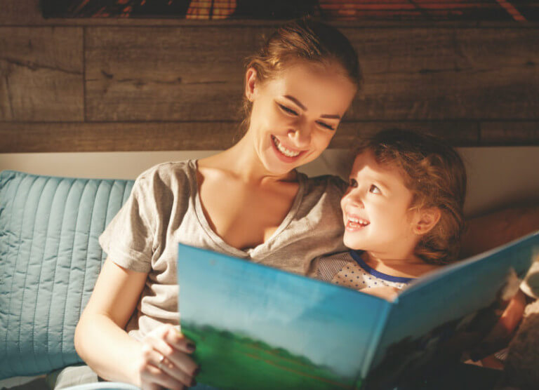Rohkem kui vaid lõbustus: lapsele lugemine aitab tal kasvada hoolivaks ja uudishimulikuks inimeseks