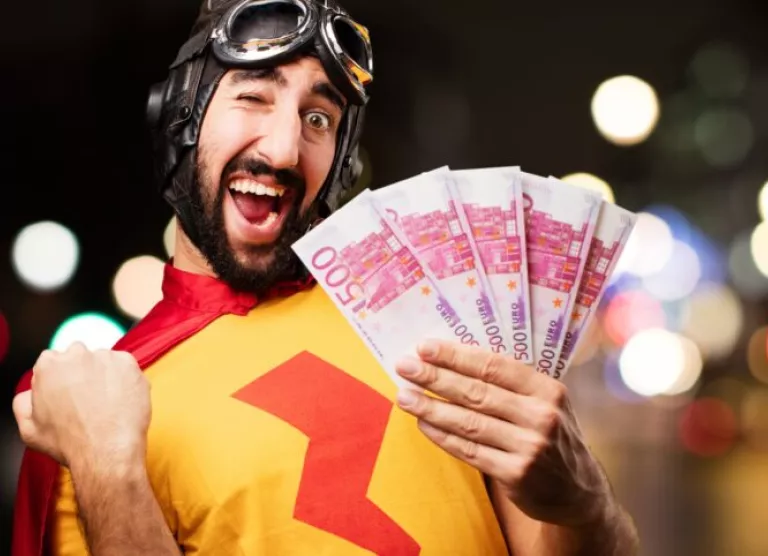 Kas tundub, et rahakotisuu on allapoole ja pidevalt avatud? Loe nippe, kuidas raha taskusse püsima jääb